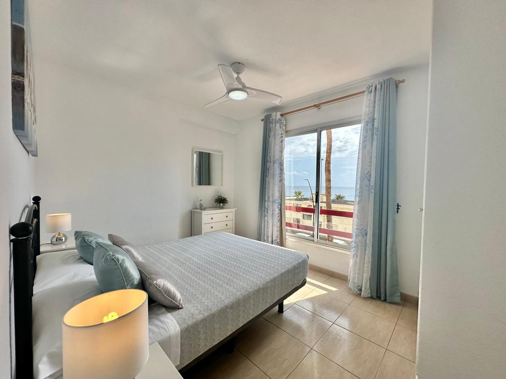 Sunbeach Apartment อาโรนา ภายนอก รูปภาพ